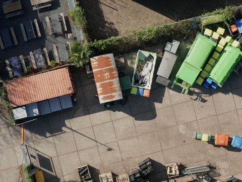 Collectieve inzamelronde op een bedrijventerrein